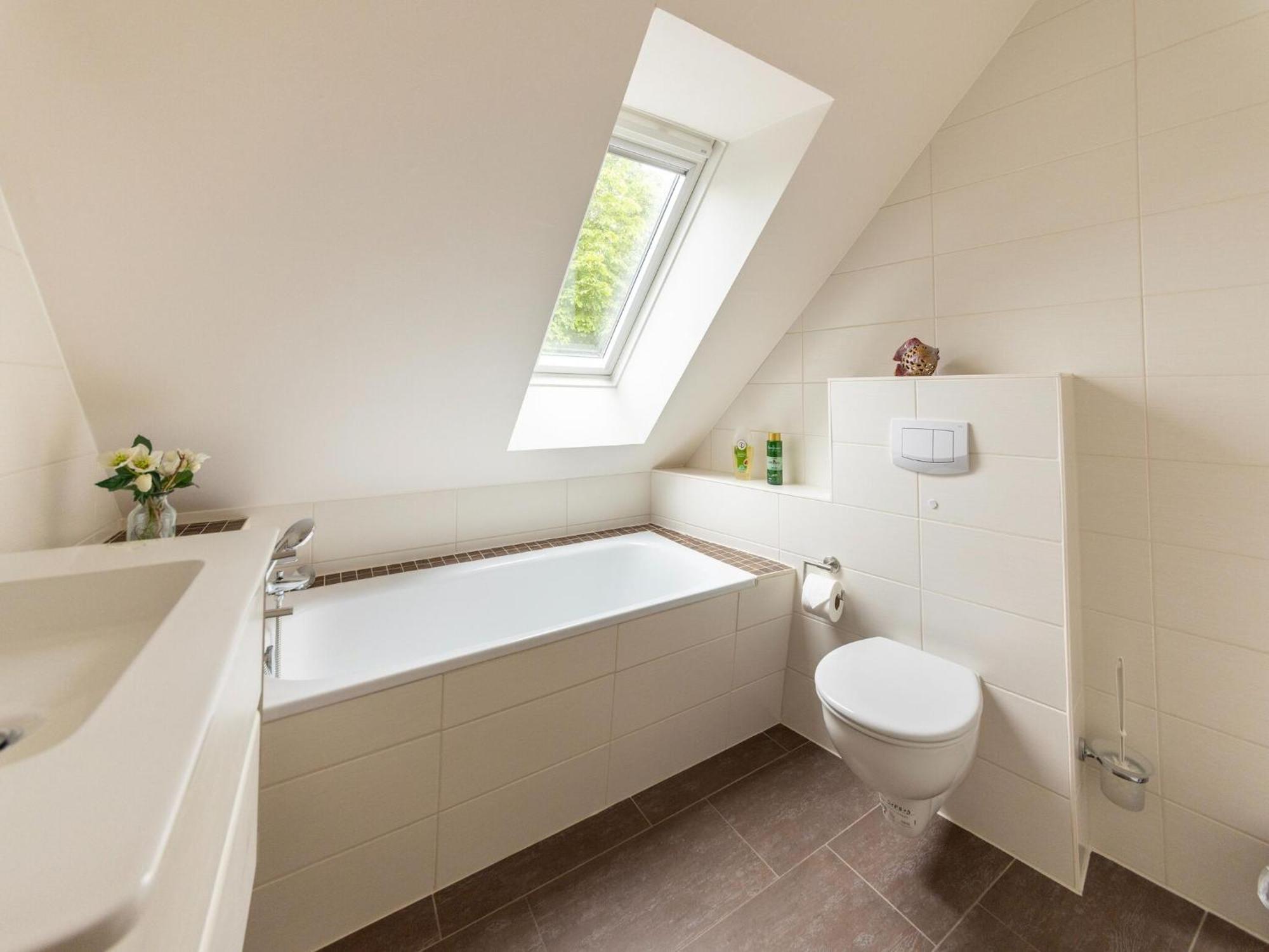 Modern Holiday Home With Sauna By The Sea In Wiek Wiek auf Rugen Bagian luar foto